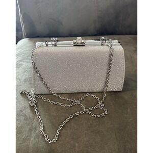 Formal Silver Sprakly Clutch Handbag With Removable Chain Arm Strap